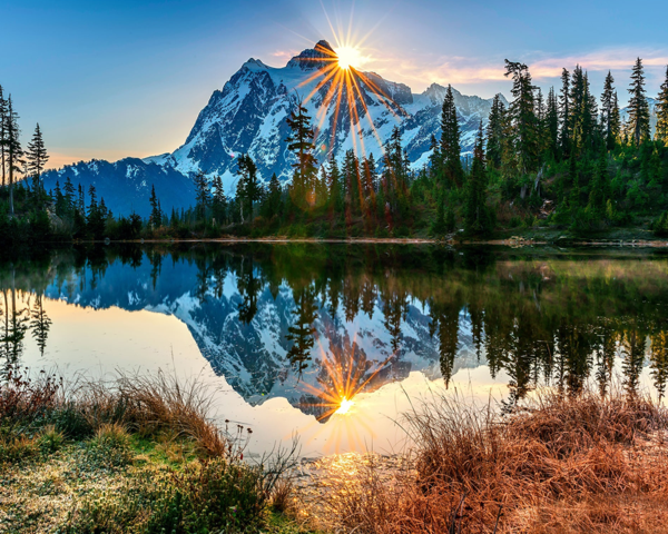 Tramonto sul lago di montagna (6957541785782)